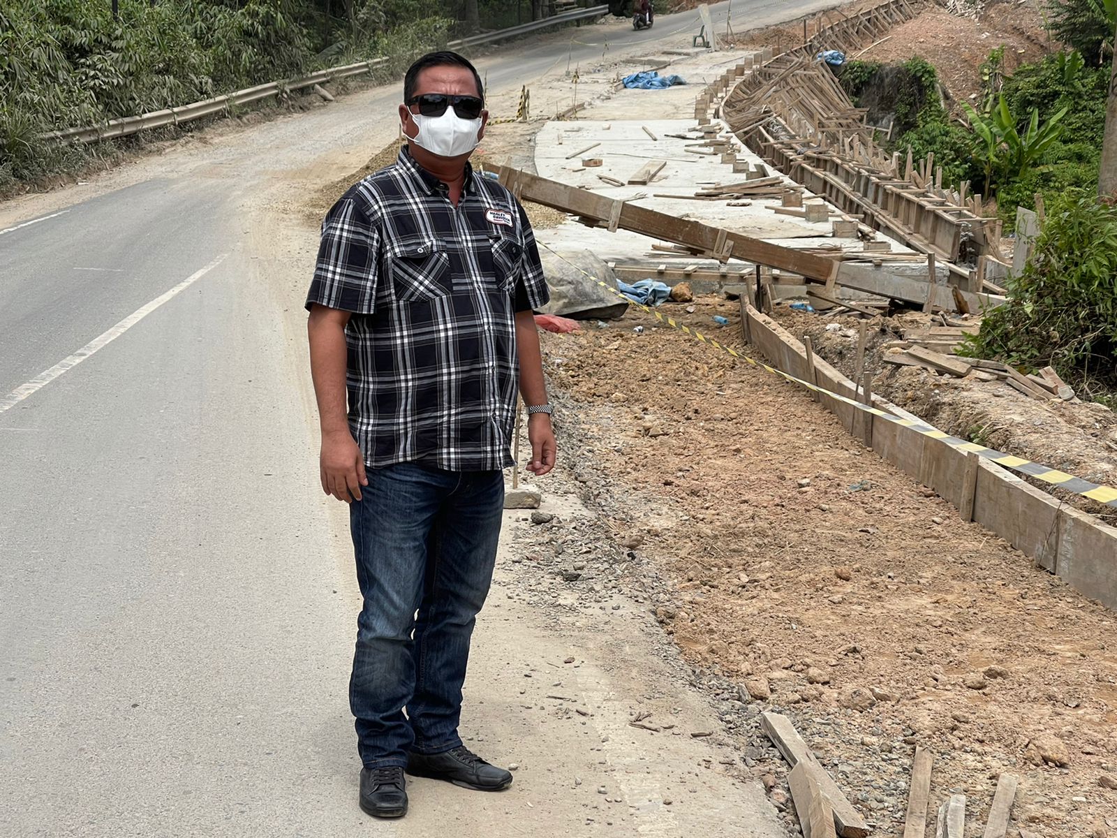 Perbaikan Jalan Kukar-Kubar Habiskan Rp366 Miliar, Ekti Imanuel: Pekerjaannya Sangat Lamban