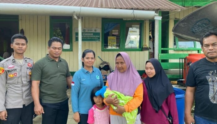 Bayi Laki-laki Diduga Baru Lahir Ditemukan Terlantar di Teras Rumah Kosong di Kutai Timur