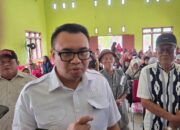Pemkab Kukar Salurkan Bantuan untuk Petani Gagal Panen di Rapak Lambur
