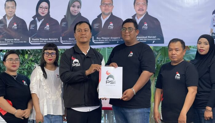 Serahkan SK Kepengurusan Samarinda Ulu, DPD PSI Samarinda Tancap Gas Mengabdi Untuk Rakyat